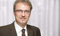 Der Bundestagsabgeordnete Brandner (AfD) leitet den Rechtsausschuss
